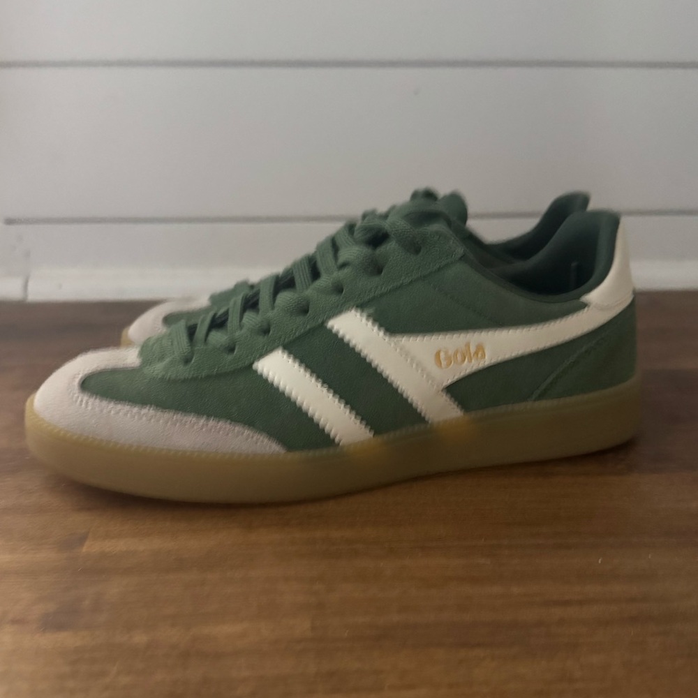 Gola sneakers